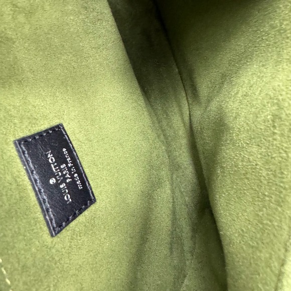 💎✨Authentic✨💎 Ultra Rare Crossbody Monogram - Picture 12 of 13